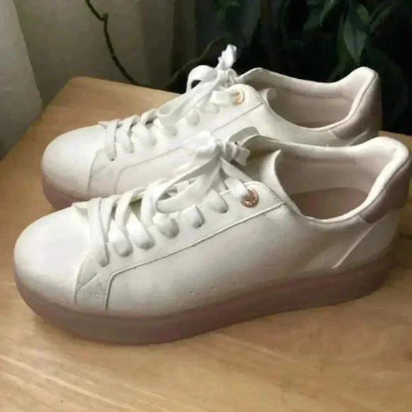 Aldo Shoes - Aldo Blushcloud Women Round Closed Toe Sneakers size US10